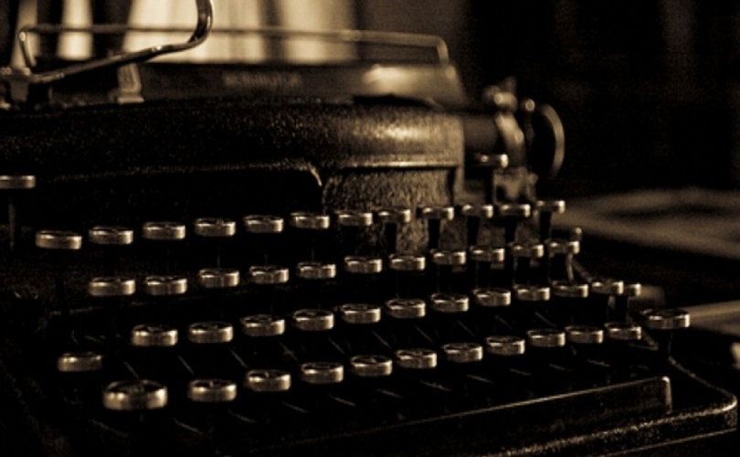 9old typewriter
