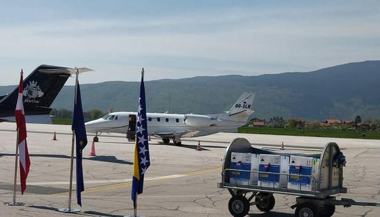 Aerodrom Sarajevo zastave