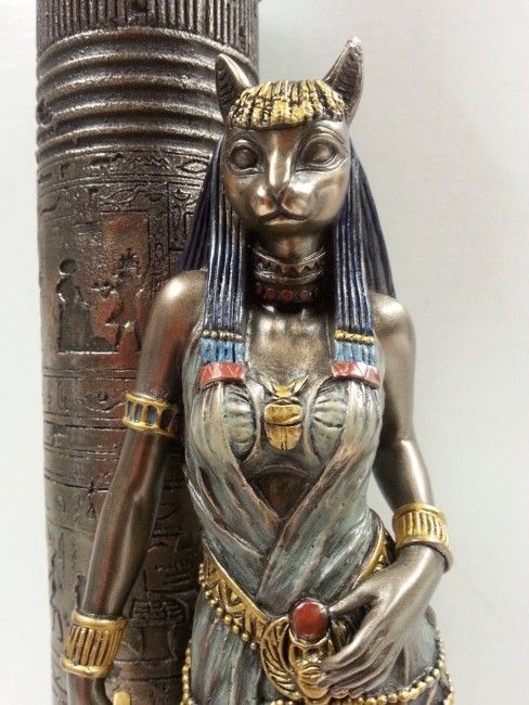 Egipćanska figura boginje mačaka